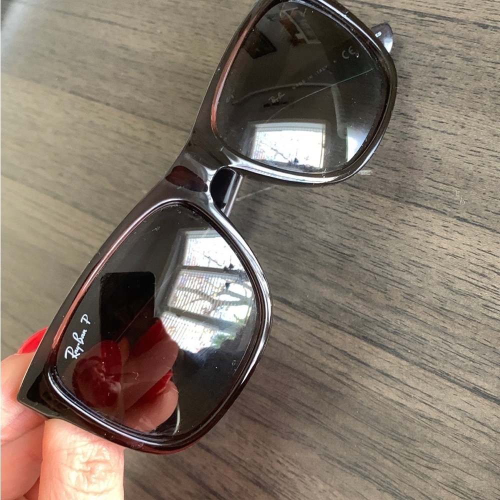 Ray bans for women. Worn no more than 5x.